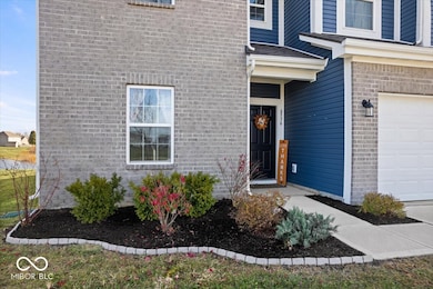 6536 W Shoreline Ct, Greenfield, IN 46140 - photo 2