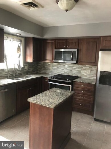 725 Gibraltar Rd, Reading, PA 19606 - photo 7