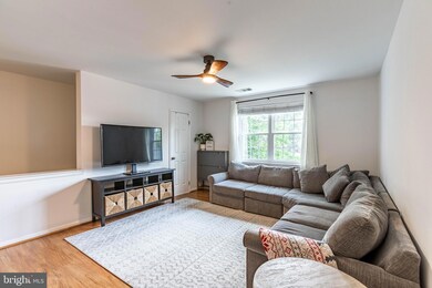 4610 28th Rd S unit B, Arlington, VA 22206 - photo 3