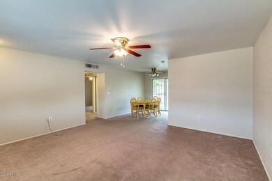 10401 N Balboa Dr, Sun City, AZ 85351 - photo 4