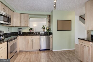 9514 Donnan Castle Ct, Laurel, MD 20723 - photo 5