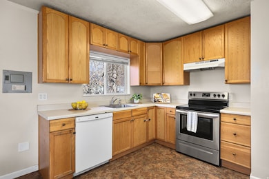 3830 Oram Cir, Ogden, UT 84403 - photo 3