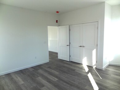 2806 Fairfield Ave unit 101, Bridgeport, CT 06605 - photo 7