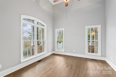 1404 Mount Isle Harbor Dr, Charlotte, NC 28214 - photo 7