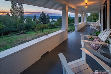 16832 Mcintyre Rd SW, Vashon, WA 98070 - photo 2