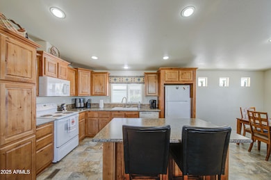 3811 N Wisconsin Ave, Florence, AZ 85132 - photo 3