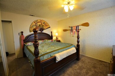 1119 Bradley Square, Sparks, NV 89434 - photo 6