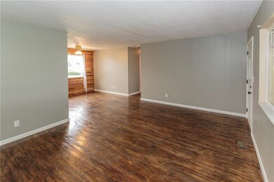 657 W Brookville Rd, Fountaintown, IN 46130 - photo 6