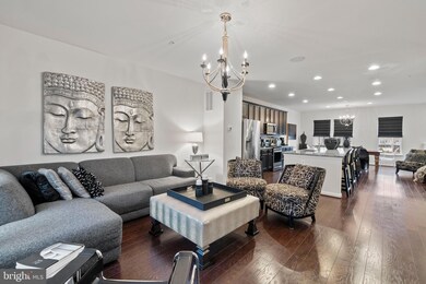 7915 Breezy Knoll Ln, Hanover, MD 21076 - photo 2