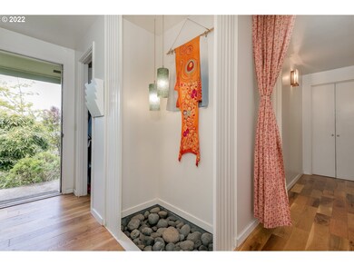 Entrance/Foyer