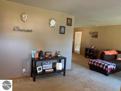 405 W 2nd St, Whittemore, MI 48770 - photo 6