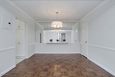 3 Putnam Hill Rd Greenwich CT-large-015-