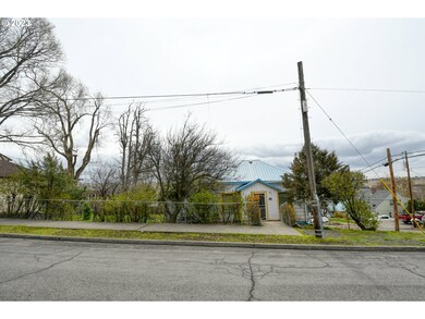 1116 NW Despain Ave, Pendleton, OR 97801 - photo 3