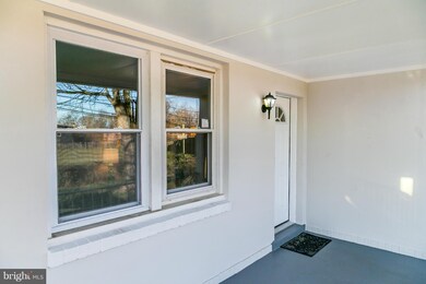 5723 Fisher Rd, Temple Hills, MD 20748 - photo 2