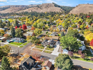 1402 2nd St, La Grande, OR 97850 - photo 6