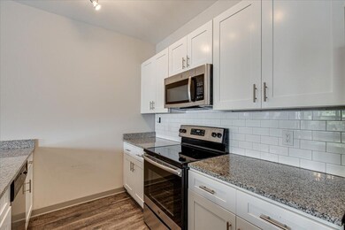 07-782 Riverfront Pkwy-7