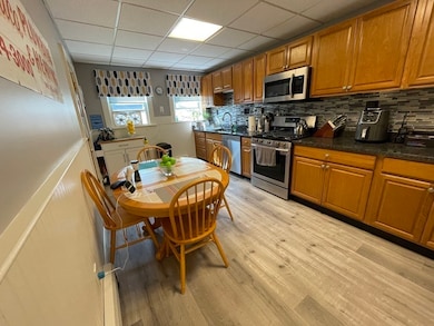 8-10 Custer St unit 2, Boston, MA 02130 - photo 4