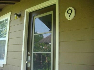 513 E 20th St unit 9, Houston, TX 77008 - photo 2