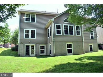 2221 Lake Forest Dr, Upper Marlboro, MD 20774 - photo 4