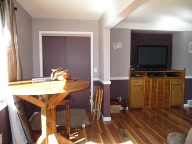 Living Room 3<|><|>
