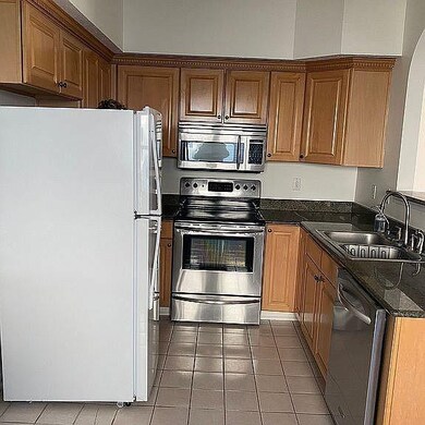 217 Walter Ct, Carmel, IN 46032 - photo 2