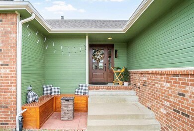 201 W Waterford Cir, Andover, KS 67002 - photo 2