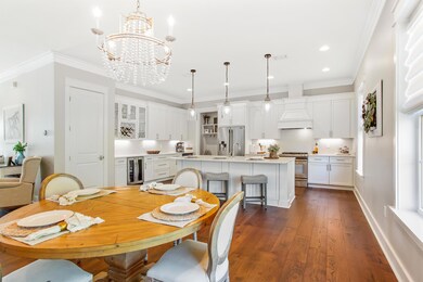 Dining/Kitchen