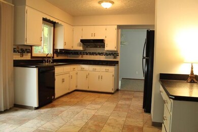 1731 Braeburn Park Dr, Euclid, OH 44117 - photo 6