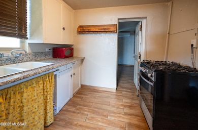 627 N Euclid #3-5
