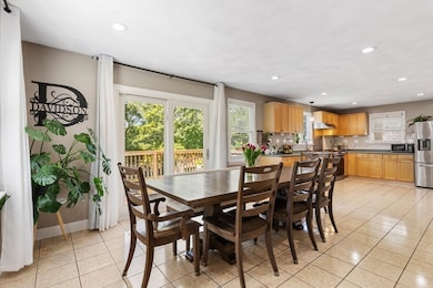 9 Sampson Ave, Swampscott, MA 01907 - photo 5