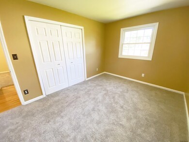 18 Weston Dr, Clifton Park, NY 12065 - photo 5