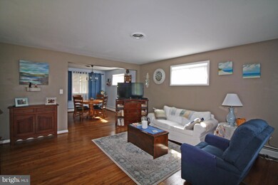 8409 Echo Dr, Pasadena, MD 21122 - photo 4