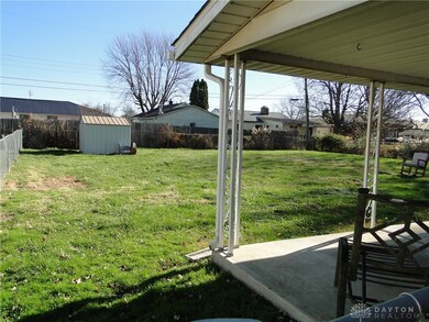 8 Maplewood Dr, Jamestown, OH 45335 - photo 7