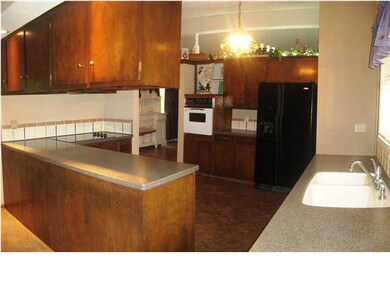 Spacious Kitchen with newer appliances and great c