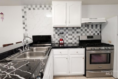 111 E Simplot Blvd Trailer 32, Caldwell, ID 83605 - photo 3