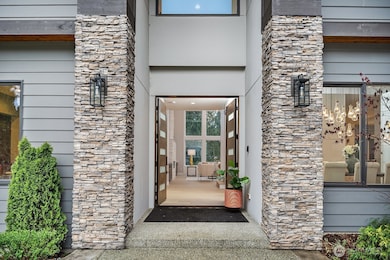 3204 116th Ave NE, Bellevue, WA 98004 - photo 2