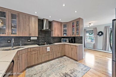 1327 Whispering Hills Ct, Effort, PA 18330 - photo 7