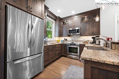 174 Whitney Ln unit 1, Blowing Rock, NC 28605 - photo 3