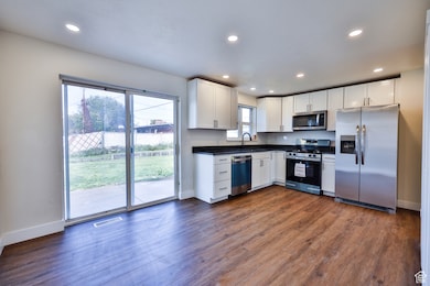 350 W 2575 N, Clearfield, UT 84015 - photo 5