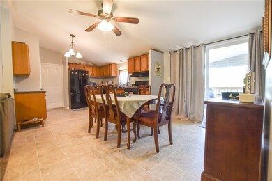 Dining Room/Kitchen