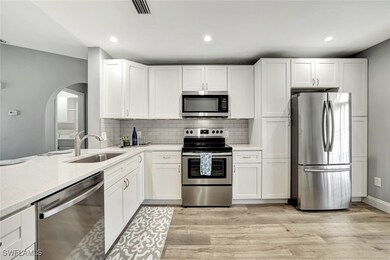 648 Mardel Ct unit 708, Naples, FL 34104 - photo 2