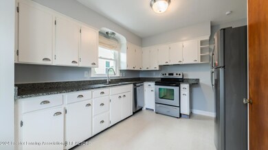 1517 Shubel Ave, Lansing, MI 48910 - photo 5