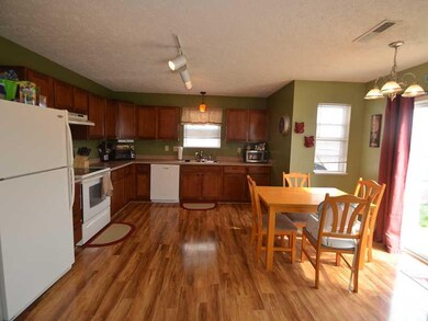 3007 Limber Pine Dr, Whiteland, IN 46184 - photo 7