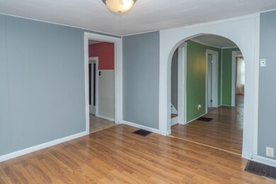 411 S. Jefferson St, Marshall (105 of 25