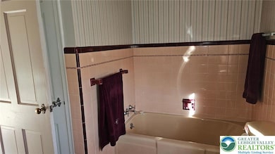 2631 W Allen St, Allentown, PA 18104 - photo 7