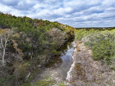 147 Zinnia Ct, Driftwood, TX 78619 - photo 2