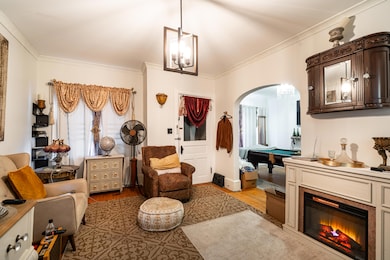 330 E Locust St, Milwaukee, WI 53212 - photo 5