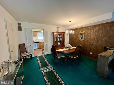 1014 Stormont Cir, Halethorpe, MD 21227 - photo 5