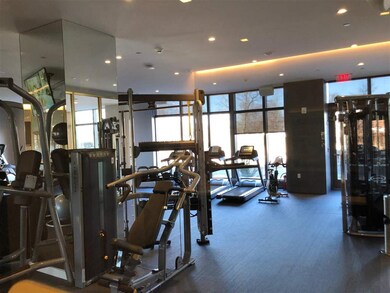 75 Park Ln S unit 513, Jersey City, NJ 07310 - photo 4