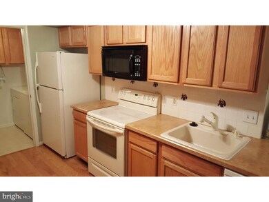 545 Brandon Rd, Norristown, PA 19403 - photo 4